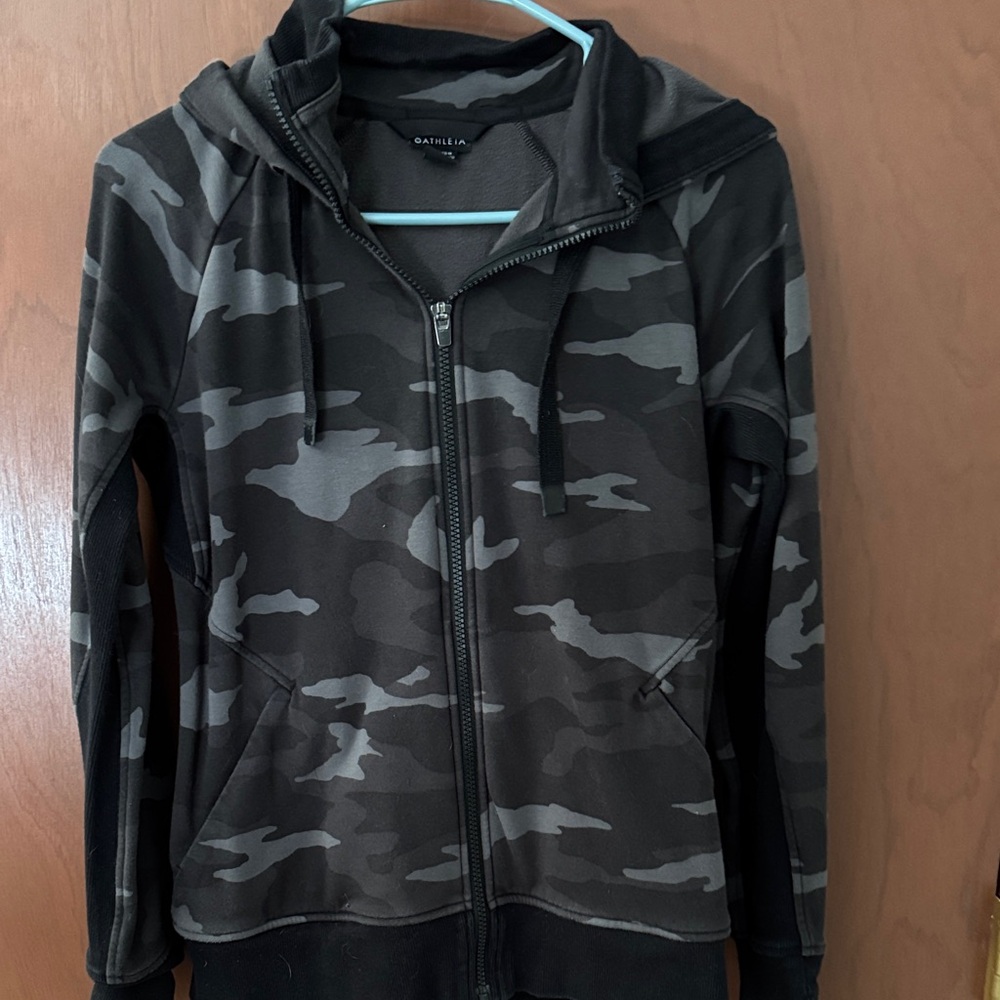 Camouflage Zip-Up Hoodie